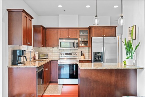 303-101 Nursery Hill Dr, View Royal, BC - Indoor Photo Showing Kitchen With Upgraded Kitchen