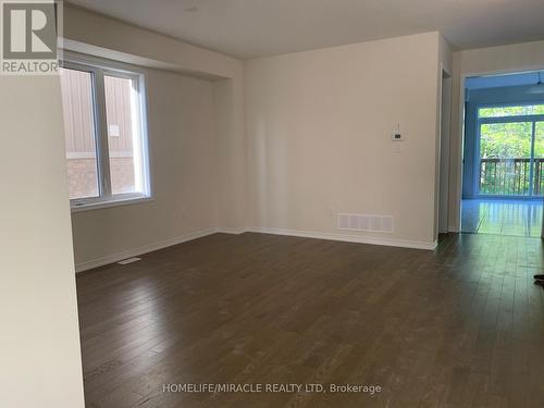 7844 Odell Crescent, Niagara Falls, ON - Indoor Photo Showing Other Room