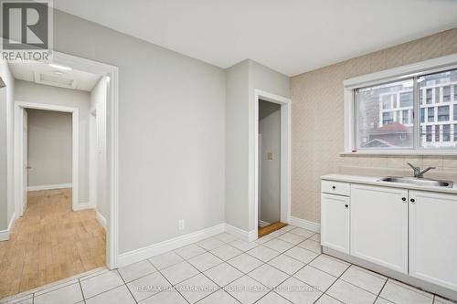 211 Maplehurst Avenue, Toronto, ON - Indoor