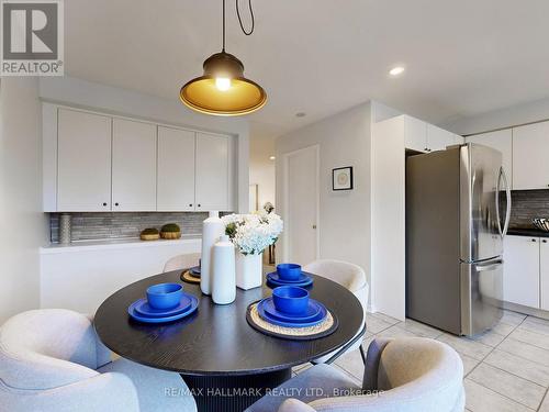 20B - 51 Northern Heights Drive, Richmond Hill, ON - Indoor Photo Showing Dining Room