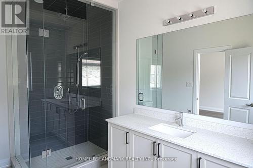 132 Seguin Street, Richmond Hill, ON - Indoor Photo Showing Bathroom