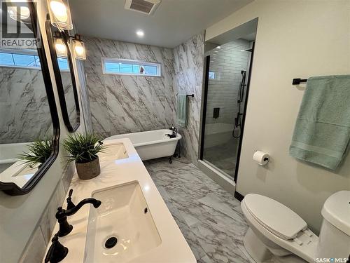 724 St Annes Avenue, Bruno, SK - Indoor Photo Showing Bathroom