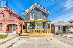 247 ROBERT STREET  Hamilton, ON L8L 2R2