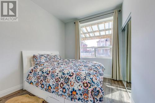 247 Robert Street, Hamilton, ON - Indoor Photo Showing Bedroom