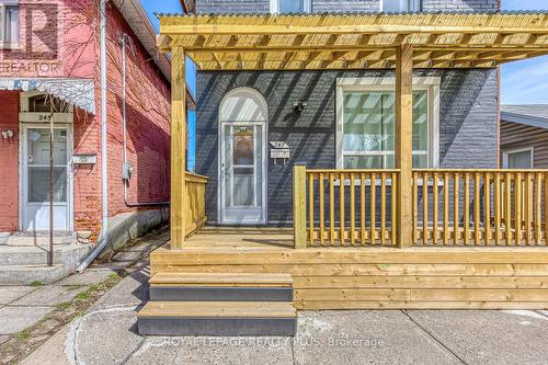 247 Robert Street, Hamilton, ON - Outdoor
