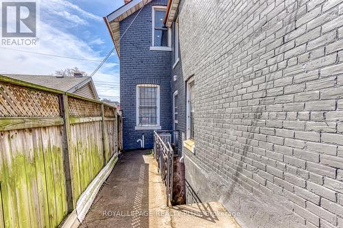 247 Robert Street, Hamilton, ON - Outdoor