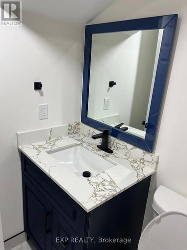 154 Bristol Road E, Mississauga, ON - Indoor Photo Showing Bathroom