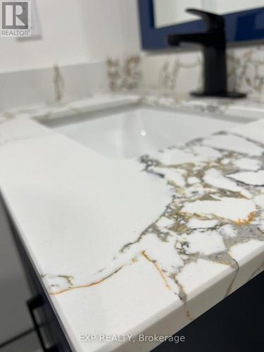 154 Bristol Road E, Mississauga, ON -  Photo Showing Bathroom