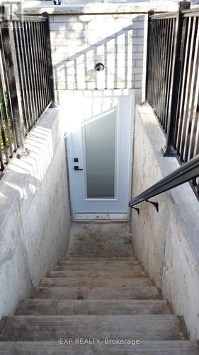 154 Bristol Road E, Mississauga, ON - Outdoor With Exterior