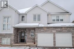 MAIN LEVEL - 7171 LIONSHEAD AVENUE  Niagara Falls (Oldfield), ON L2G 0A6