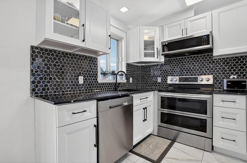 Kitchen - 790 Rue Sara, Laval (Fabreville), QC - Indoor Photo Showing Kitchen With Upgraded Kitchen