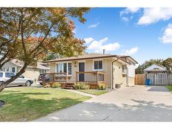 73 MARION Avenue  Chatham, ON N7M 5N7