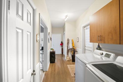 Passageway - 177 Rue Dorchester, Gatineau (Buckingham), QC - Indoor Photo Showing Laundry Room