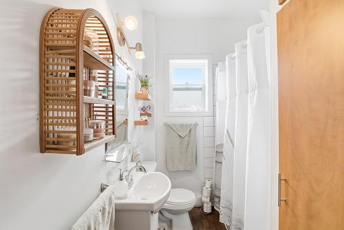 Bathroom - 177 Rue Dorchester, Gatineau (Buckingham), QC - Indoor Photo Showing Bathroom