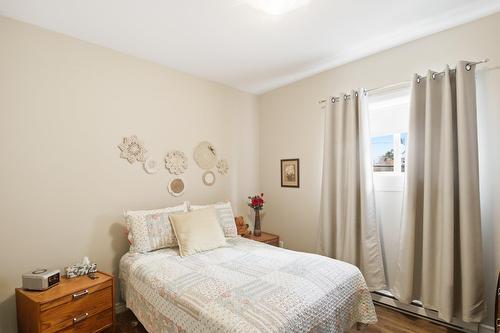 Primary bedroom - 177 Rue Dorchester, Gatineau (Buckingham), QC - Indoor Photo Showing Bedroom