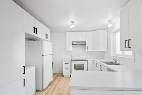 Kitchen - 177 Rue Dorchester, Gatineau (Buckingham), QC - Indoor Photo Showing Kitchen With Double Sink