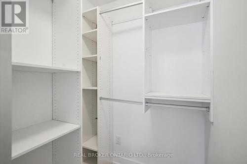 215 - 525 Adelaide Street W, Toronto, ON - Indoor With Storage