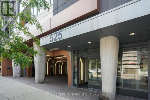 215 - 525 Adelaide Street W, Toronto, ON - Outdoor