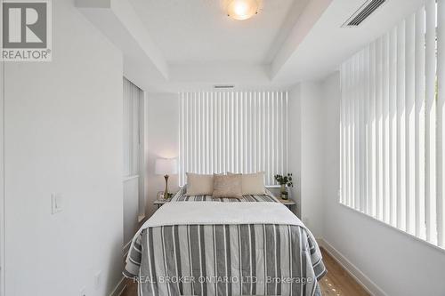 215 - 525 Adelaide Street W, Toronto, ON - Indoor Photo Showing Bedroom