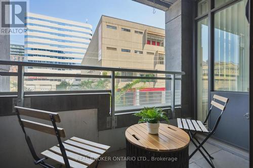 215 - 525 Adelaide Street W, Toronto, ON - 