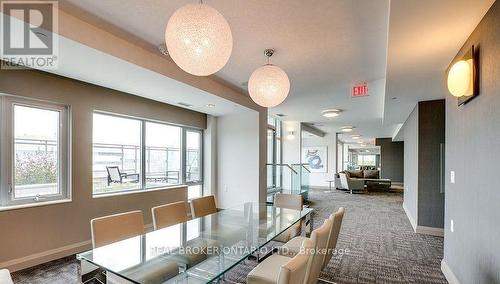 215 - 525 Adelaide Street W, Toronto, ON - Indoor Photo Showing Dining Room