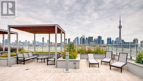 215 - 525 Adelaide Street W, Toronto, ON - Outdoor