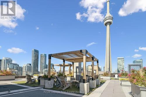 1004 - 260 Queens Quay W, Toronto, ON - Outdoor