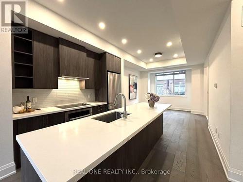 3 - 35 Dervock Crescent, Toronto, ON - Indoor Photo Showing Kitchen With Upgraded Kitchen