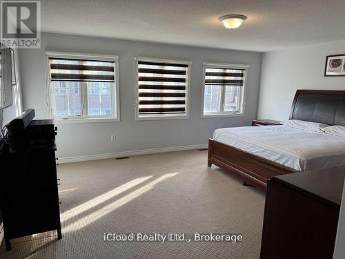 27 Tysonville Circle, Brampton, ON - Indoor Photo Showing Bedroom
