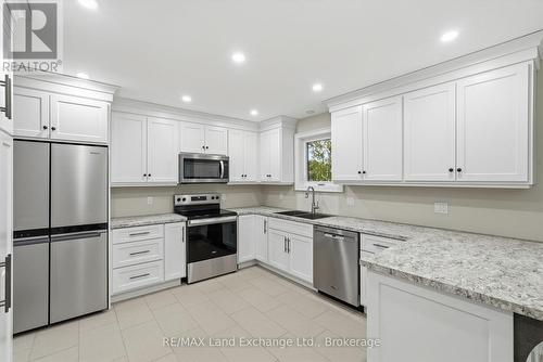 Kitchen - 25 Dirstien Street N, Brockton, ON - Indoor Photo Showing Kitchen With Double Sink With Upgraded Kitchen