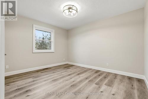 25 Dirstien Street N, Brockton, ON - Indoor Photo Showing Other Room