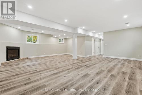 25 Dirstien Street N, Brockton, ON - Indoor