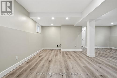 25 Dirstien Street N, Brockton, ON - Indoor