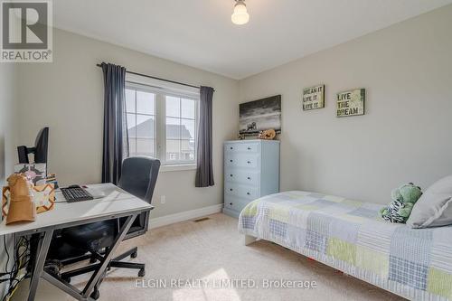 5 Dunning Way, St. Thomas, ON - Indoor Photo Showing Bedroom