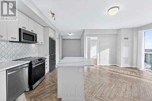1707 - 4699 Glen Erin Drive, Mississauga, ON - Indoor Photo Showing Kitchen With Upgraded Kitchen