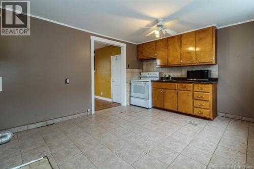 49 Mckenna Crescent, Saint John, NB - Indoor Photo Showing Kitchen