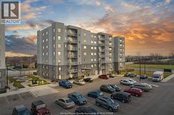 1675 BANWELL Unit# 709  Windsor, ON N8P 1P4