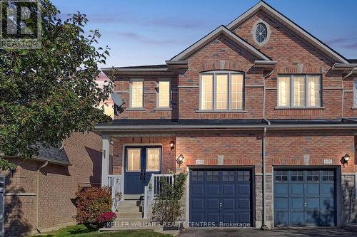 93 BARR CRESCENT  Aurora, ON L4G 0C2