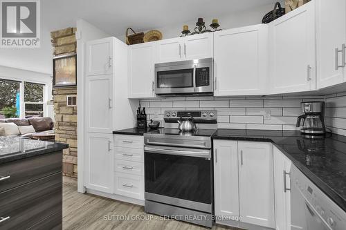 21069 Riverview Drive, Thames Centre, ON - Indoor Photo Showing Kitchen