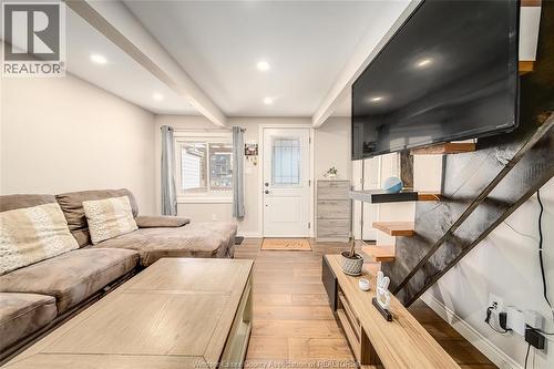 845 Arthur, Windsor, ON - Indoor