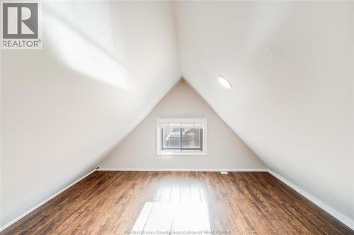 845 Arthur, Windsor, ON - Indoor Photo Showing Other Room