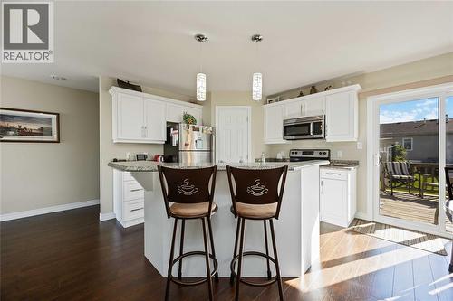 5700 Blackwell Sideroad Unit# 276, Sarnia, ON - Indoor Photo Showing Kitchen