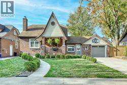 2993 RANDOLPH  Windsor, ON N9E 3E3