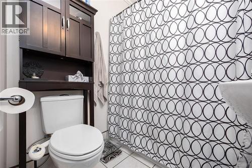 356 Talfourd Street, Sarnia, ON - Indoor Photo Showing Bathroom