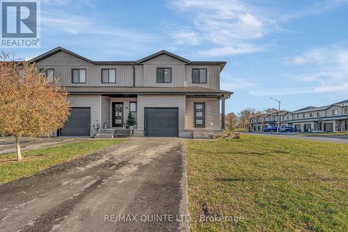 121 Kanvers Way, Greater Napanee (Greater Napanee), ON - Outdoor With Facade