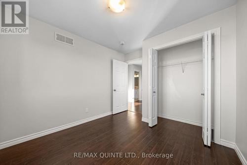 121 Kanvers Way, Greater Napanee (Greater Napanee), ON - Indoor Photo Showing Other Room