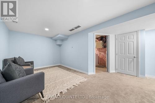 121 Kanvers Way, Greater Napanee (Greater Napanee), ON - Indoor Photo Showing Other Room