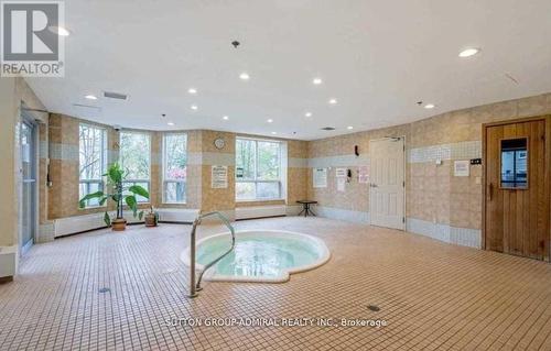 724 - 2 Maison Parc Court, Vaughan, ON - Indoor Photo Showing Other Room