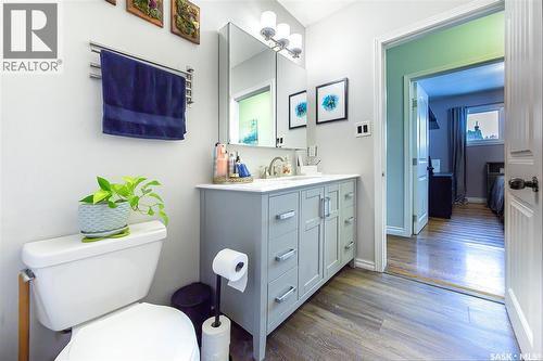 92 Morris Drive, Saskatoon, SK - Indoor Photo Showing Bathroom
