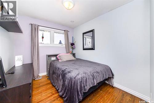92 Morris Drive, Saskatoon, SK - Indoor Photo Showing Bedroom